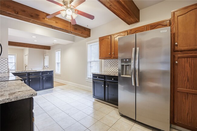 Photo - 1874 Blossom Rd