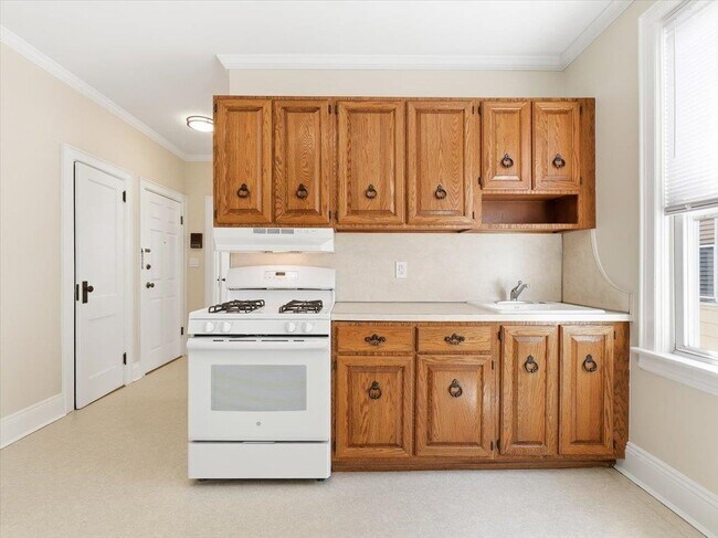 Photo - 73 Newman Ave