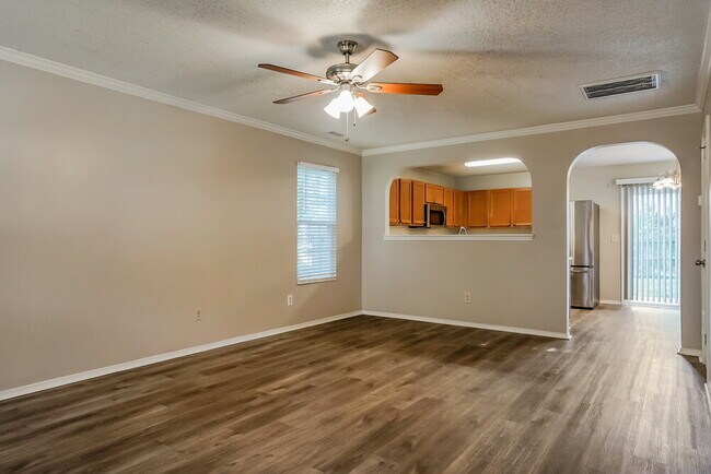 Photo - 3128 Varcroft Rd