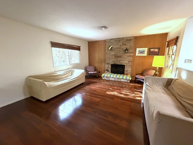108 Barret Rd