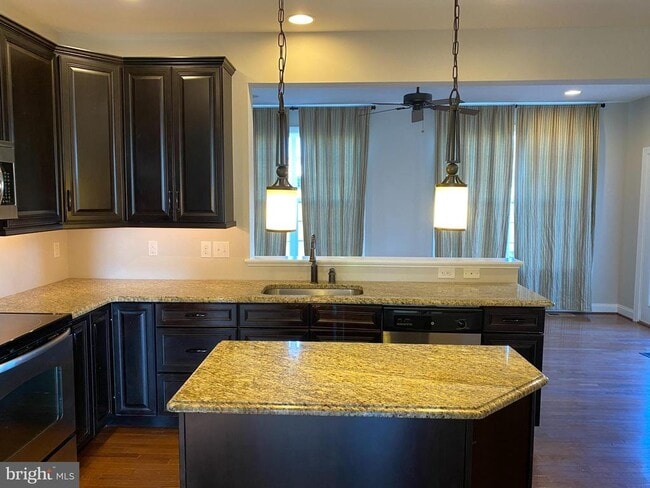 Photo - 301 Wagon Wheel Ln