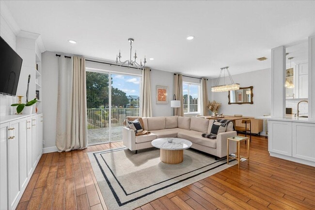 Photo - 3544 Lakewood Pl