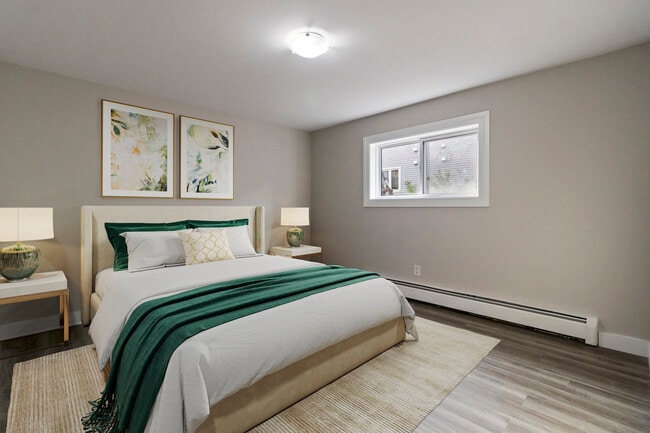 Photo - 495 Elmwood Drive