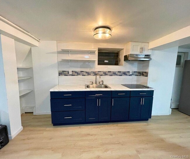 Building Photo - 113-33 204th St Unit 3