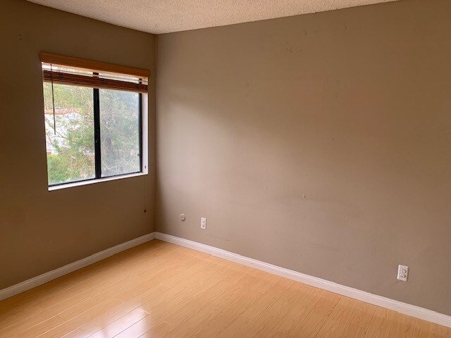 4866 Via Colina