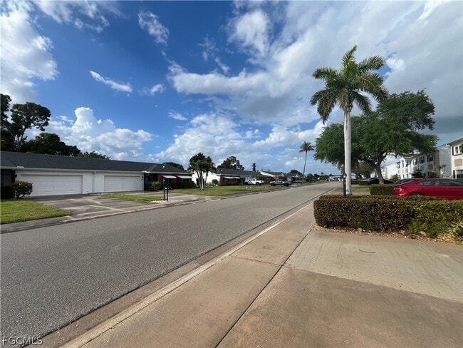 Photo - 7035 Cedarhurst Dr Unit 12C