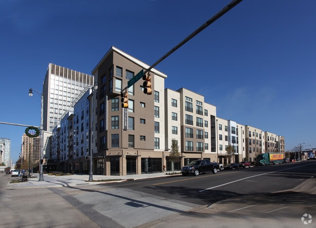 Building Photo - The Ellison
