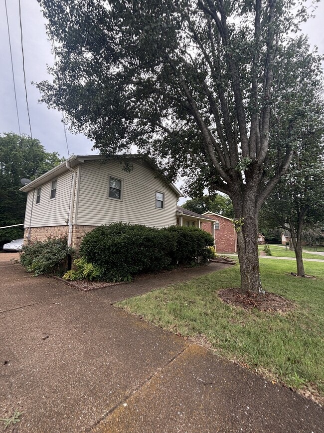 Photo - 3929 Creekway Ct