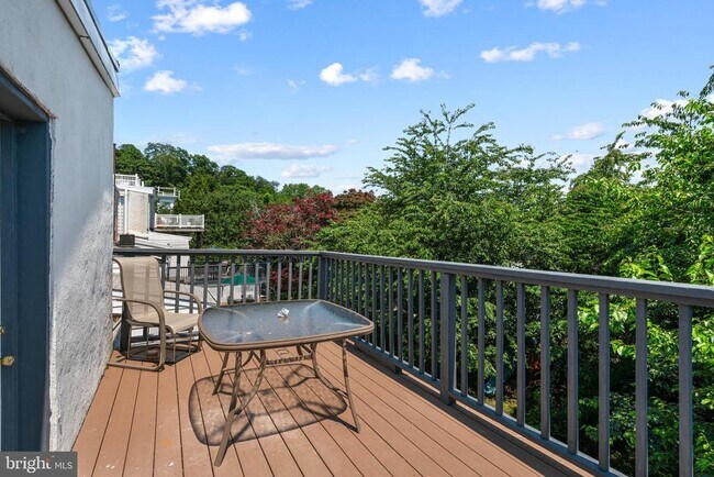 Photo - 206 Ripka St Unit 2