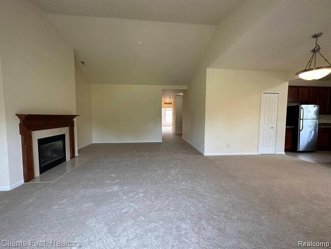 Photo - 2156 Pinecroft Dr
