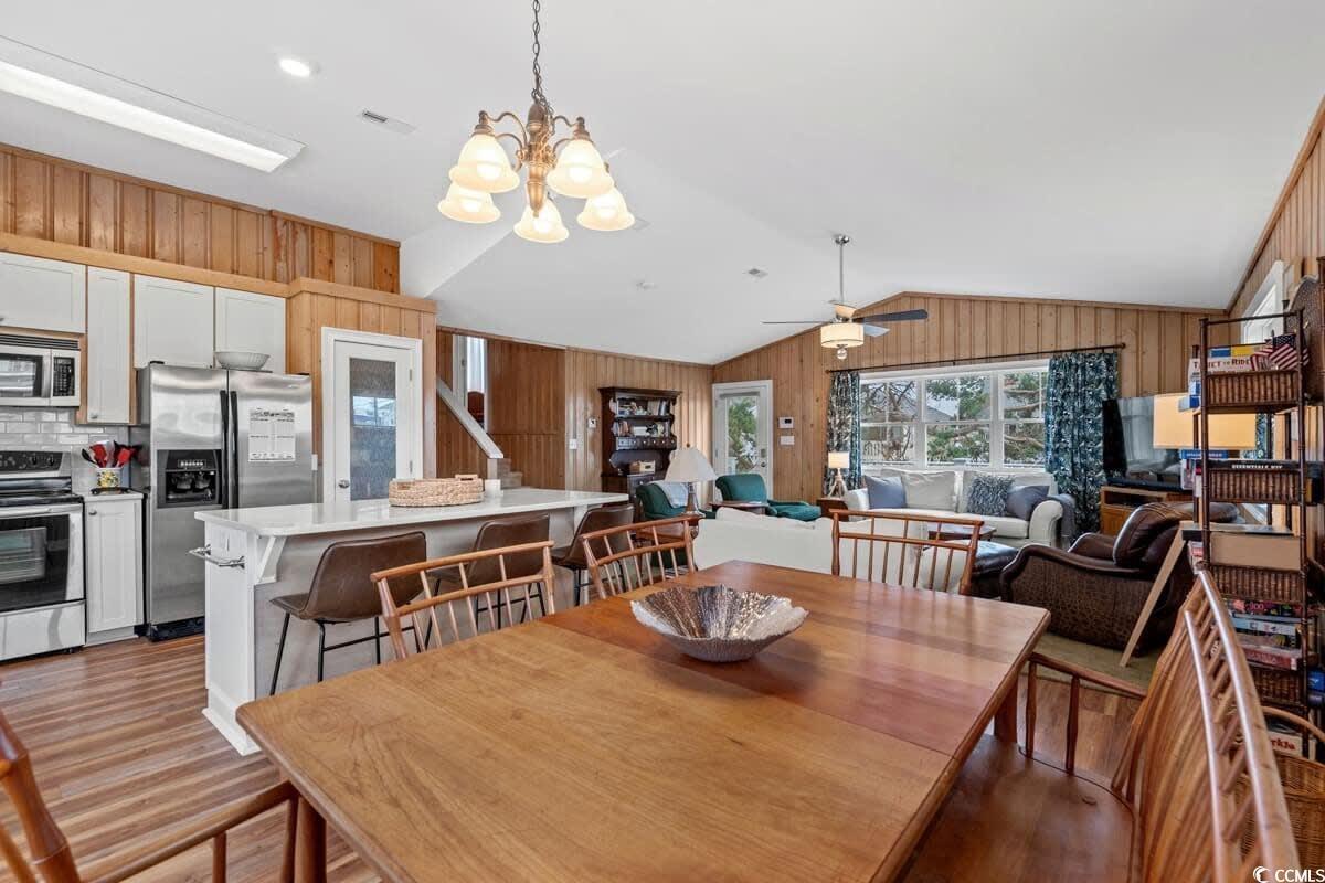 Photo - 301 56th Ave N