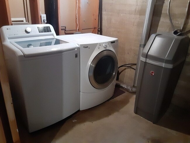 Photo - 628 W 3300 S