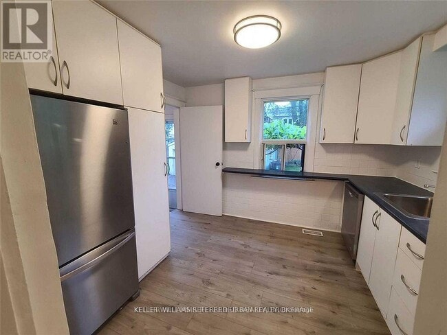 Photo - 109 Springdale Blvd