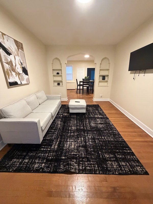 Photo - 507 E Cold Spring Ln Unidad Basement