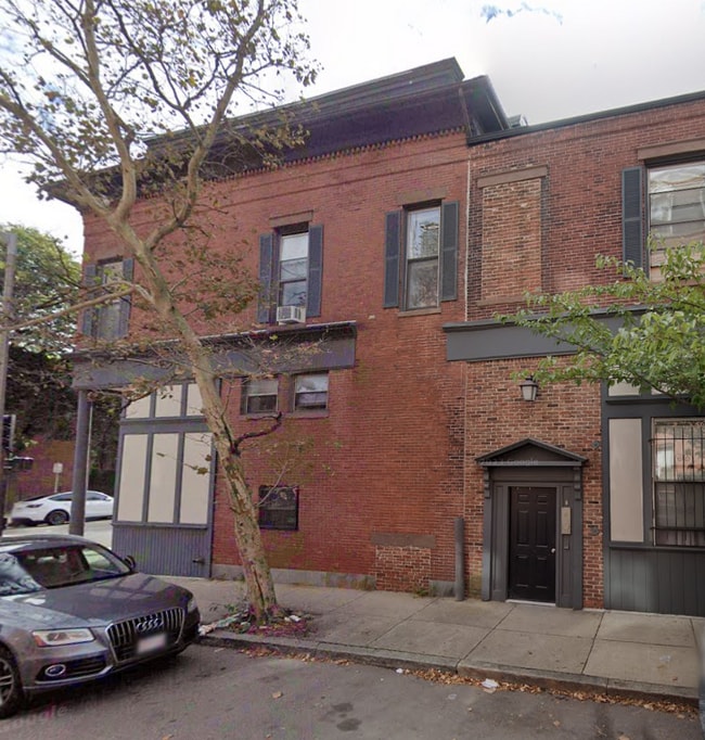 Photo - 168 Northampton St Unit 4