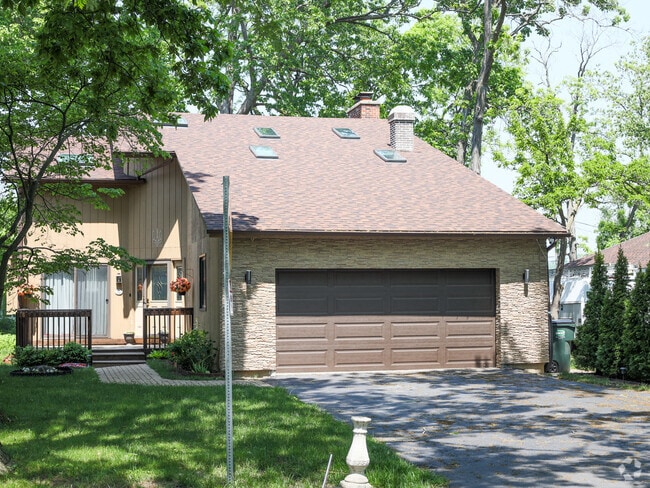Building Photo - 26340 N Walnut Ave Rental