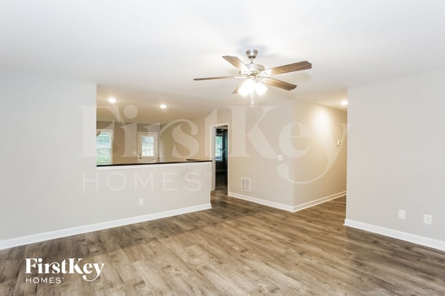 Photo - 1105 Northside St