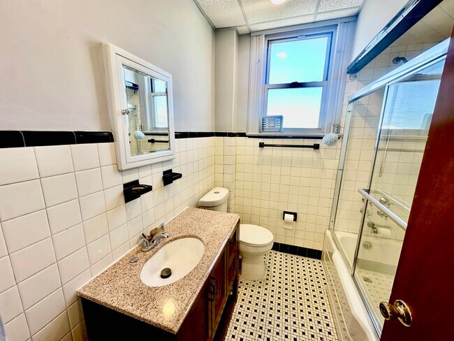 Photo - 595 67th St Unit 2