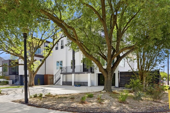 Photo - 3859 Tartan Ln