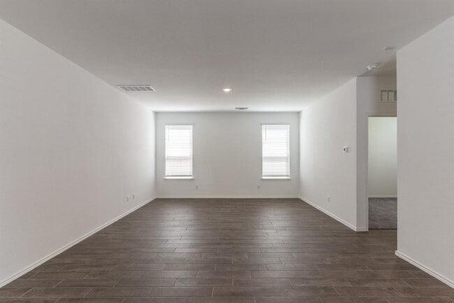 Photo - 308 Redonda Dr