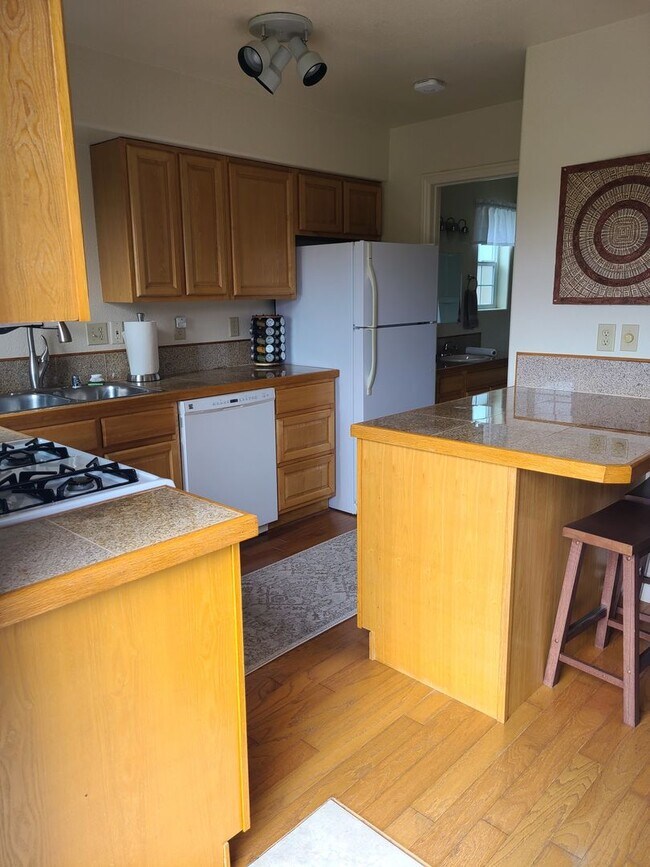 Photo - 1992 Gwin Rd Unidad 1992 Gwin Rd.