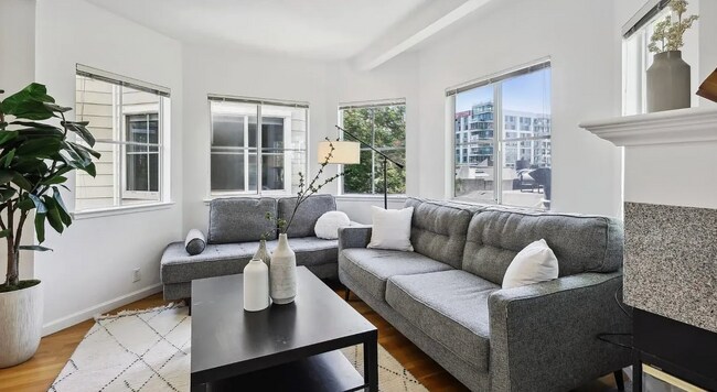 Photo - 28 Jennifer Pl