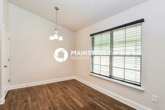 Photo - 3 Bedroom Pet-Friendly Home in HARVEST, AL with Main Street Renewal