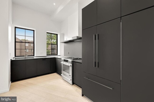 Photo - 1451 Maryland Ave NE Unit PH