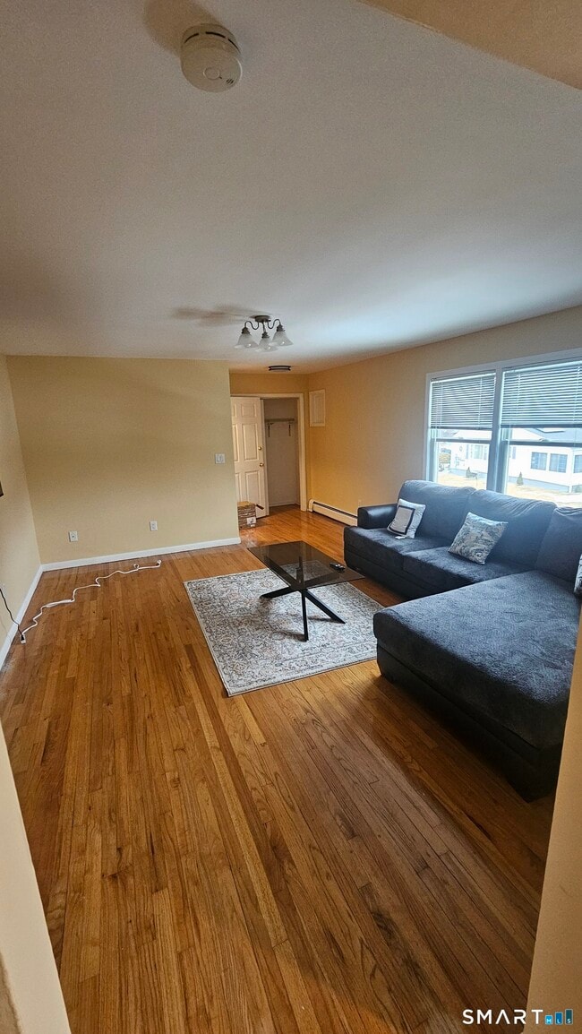 Photo - 295 Bartlett St Unit 2