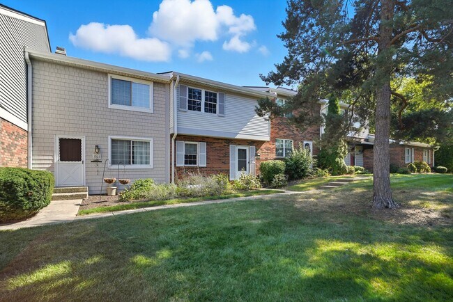 Photo - Three Bedroom Condo in West Chester!