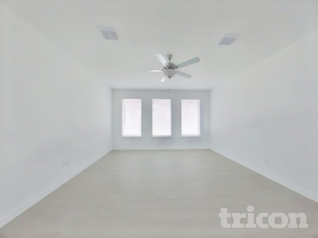 Photo - 10113 Regal Bnd Ln