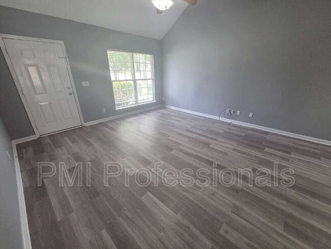 Photo - 1214 Timber Creek Dr
