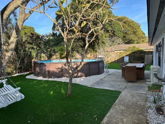 Photo - 5131 SW 6th St