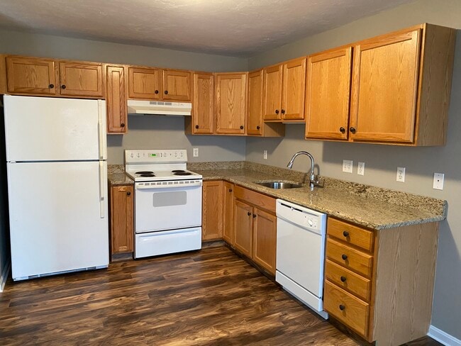 Photo - 176 Middle St Unit 176 Middle Street Leominster Ma