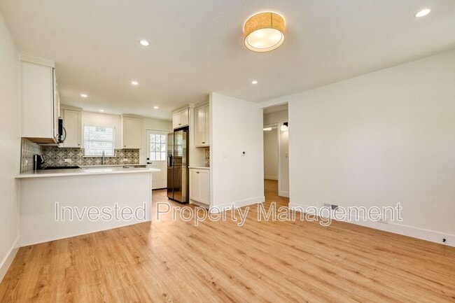 Photo - 3641 Josephine St
