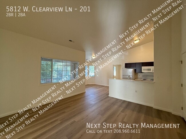 5812 W Clearview Ln Unit 201