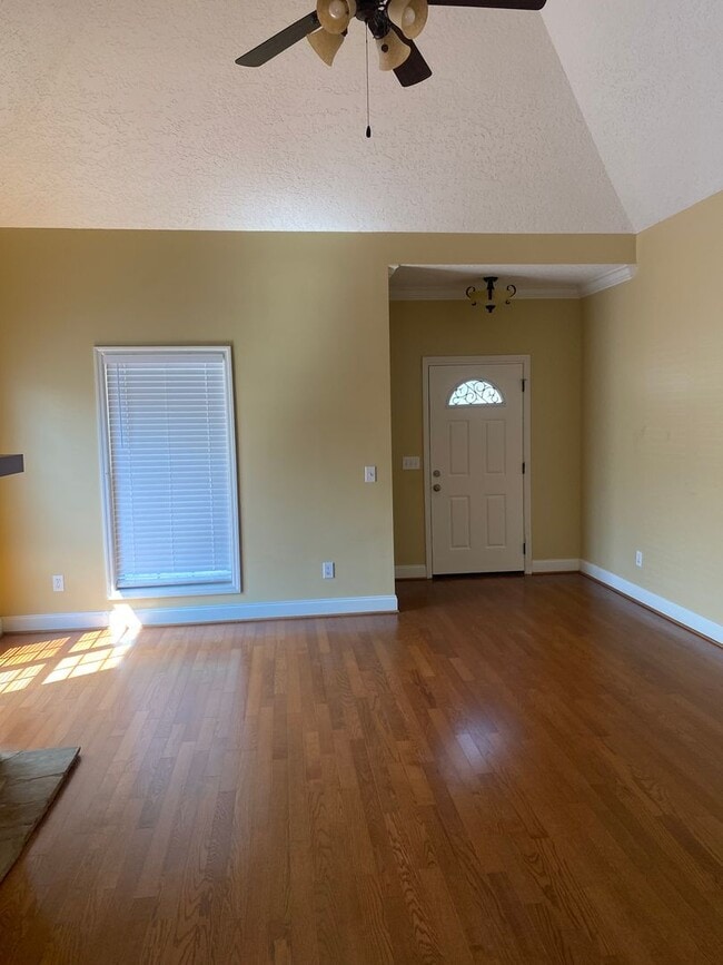1294 Aubie Dr