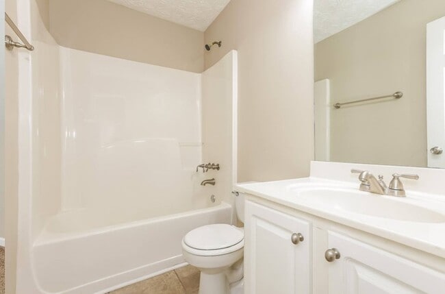 Photo - 3992 Piper Glen Dr NE