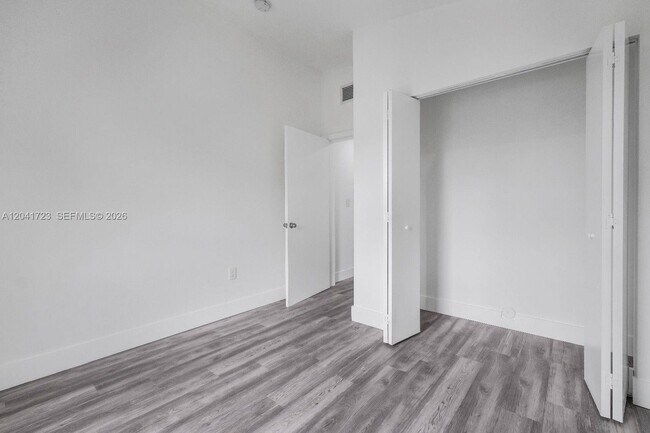 Photo - 7777 NW 8th Ct Unidad A