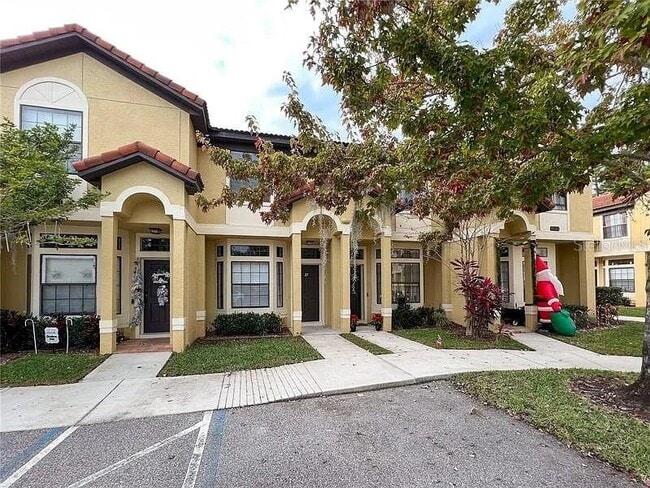 Photo - 6001 Scotchwood Glen