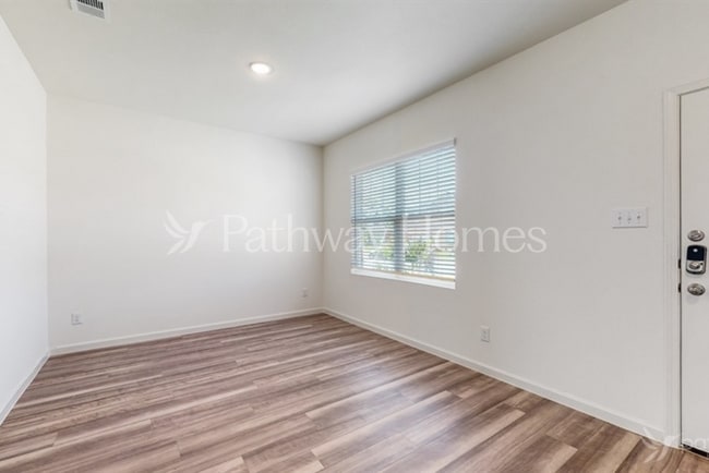 Photo - 1428 Ancer Wy