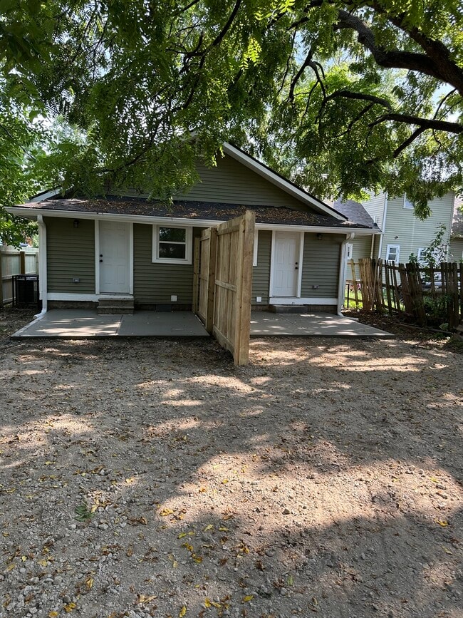 Photo - 3038 Meredith Ave Unidad 1
