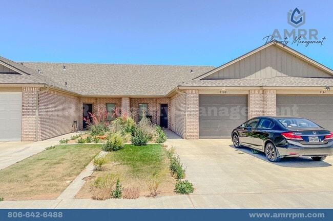 Building Photo - Cozy 2-Bedroom Townhome