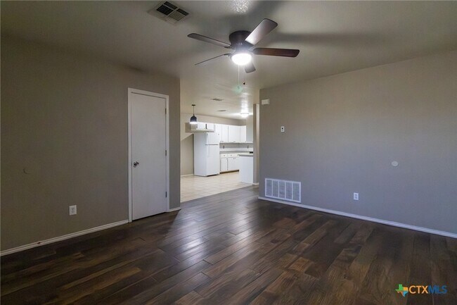 Photo - 2708 Edgefield St Unidad B