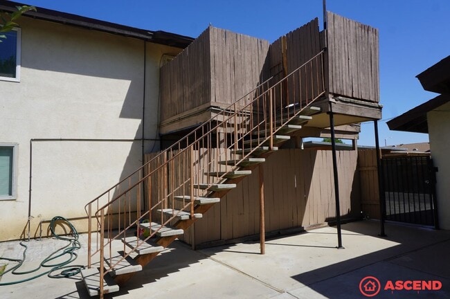 Photo - 6005 Nogal Ave Unit 6005 Nogal #D