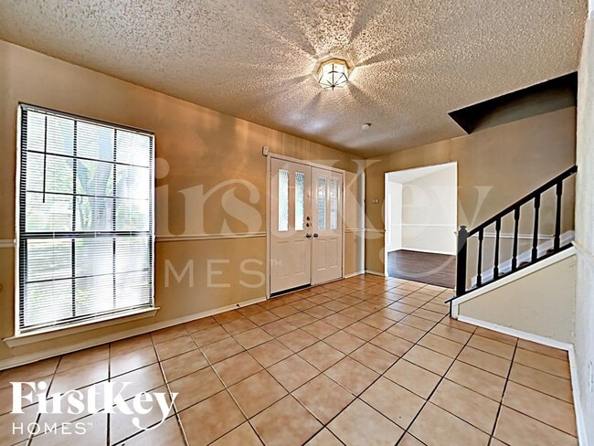 7431 Bayberry Ln