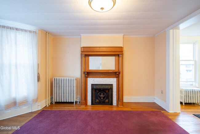 Photo - 1871 9th Ave