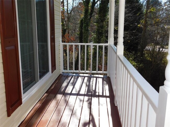 Photo - 2784 James Henry Dr