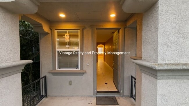 244 Lazy Ridge Ave