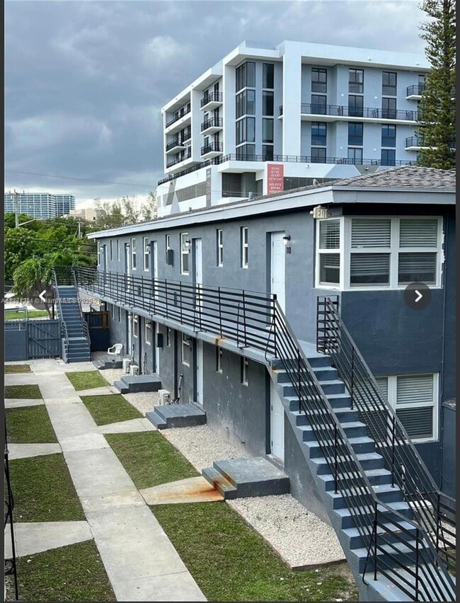 Building Photo - 1181 NW 8th Street Rd Unit 15 Rental